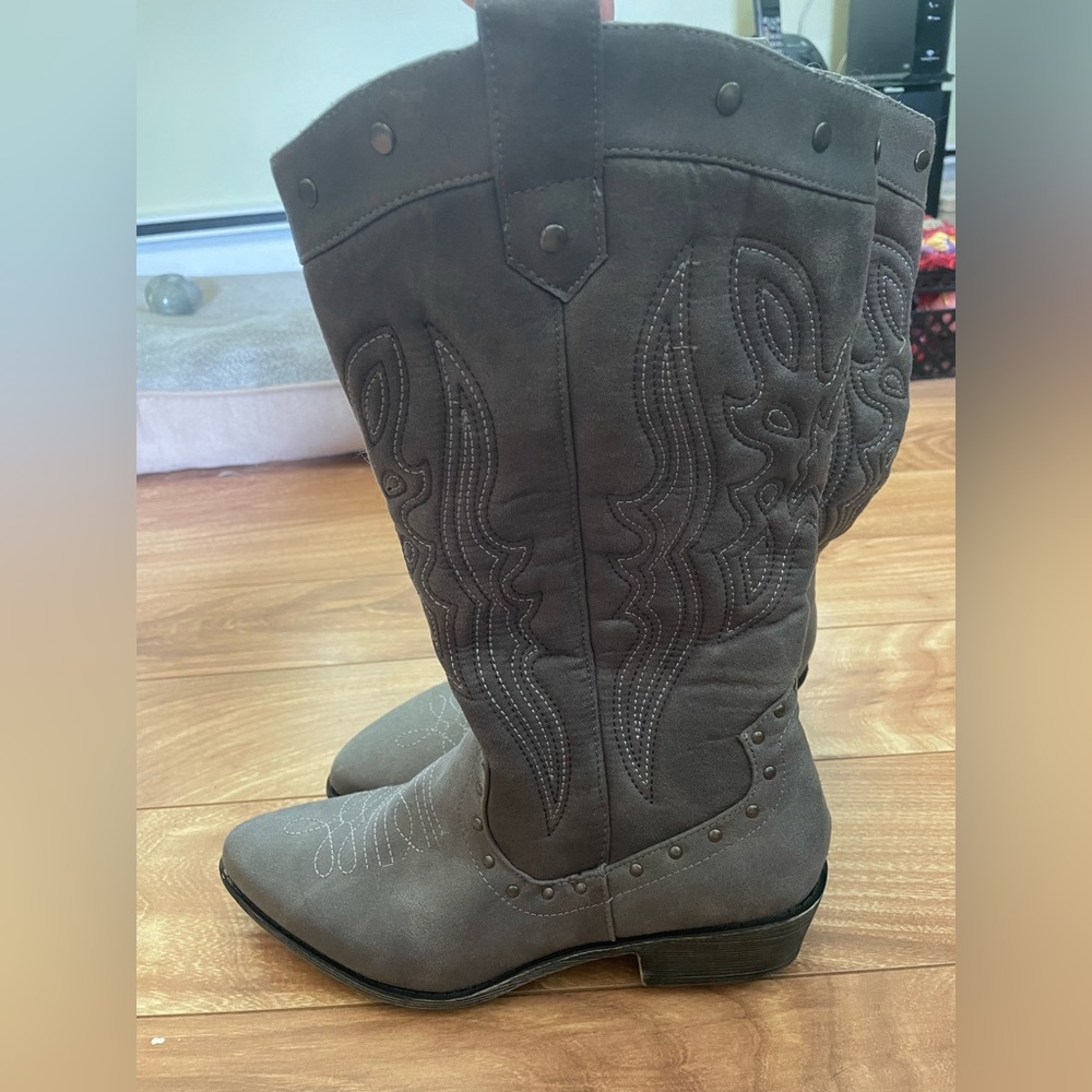 Gray Cowboy Boots